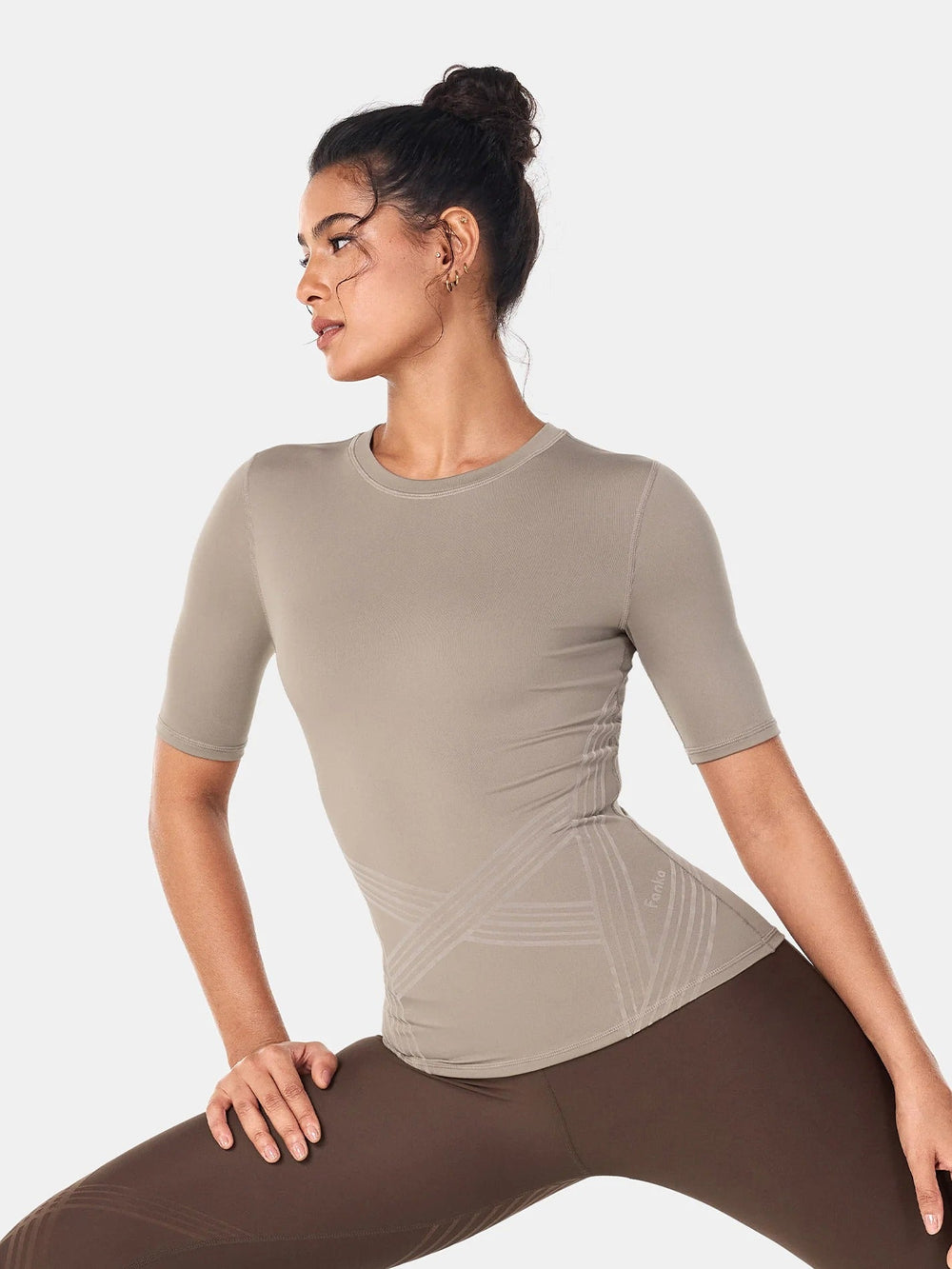 Contoura Sculpt Tee — Tan