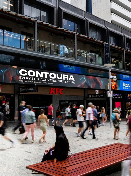 Seen with Contoura