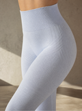 Contoura Leggings in Light Purple — knit texture detail