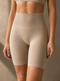 Contoura Leggings in Beige — knit texture detail